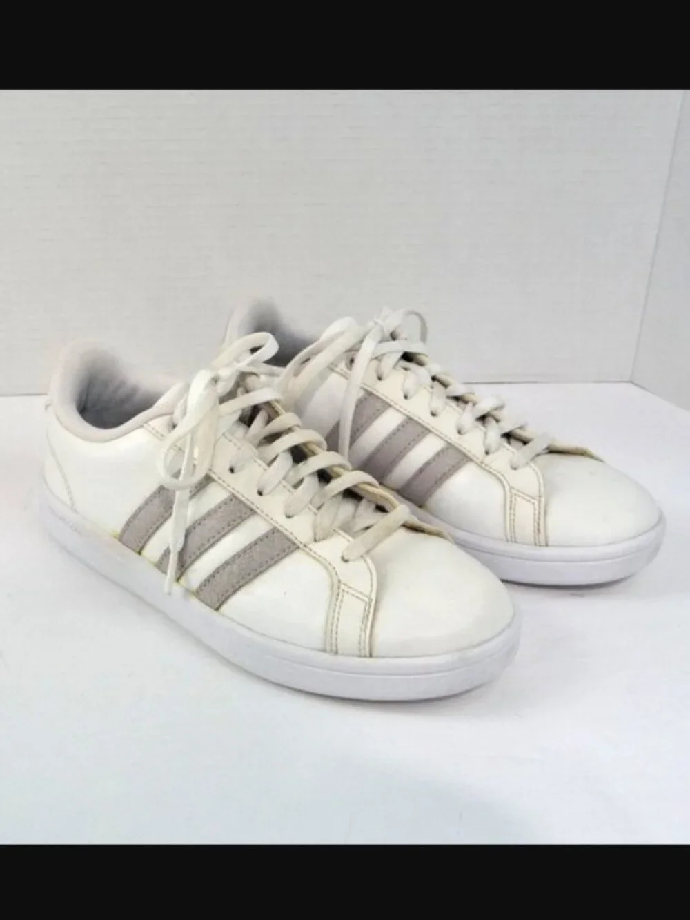 ADIDAS CLOUDFOAM LEATHER SNEAKERS SIZE 7